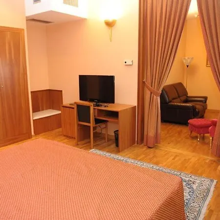 Svevo 4*